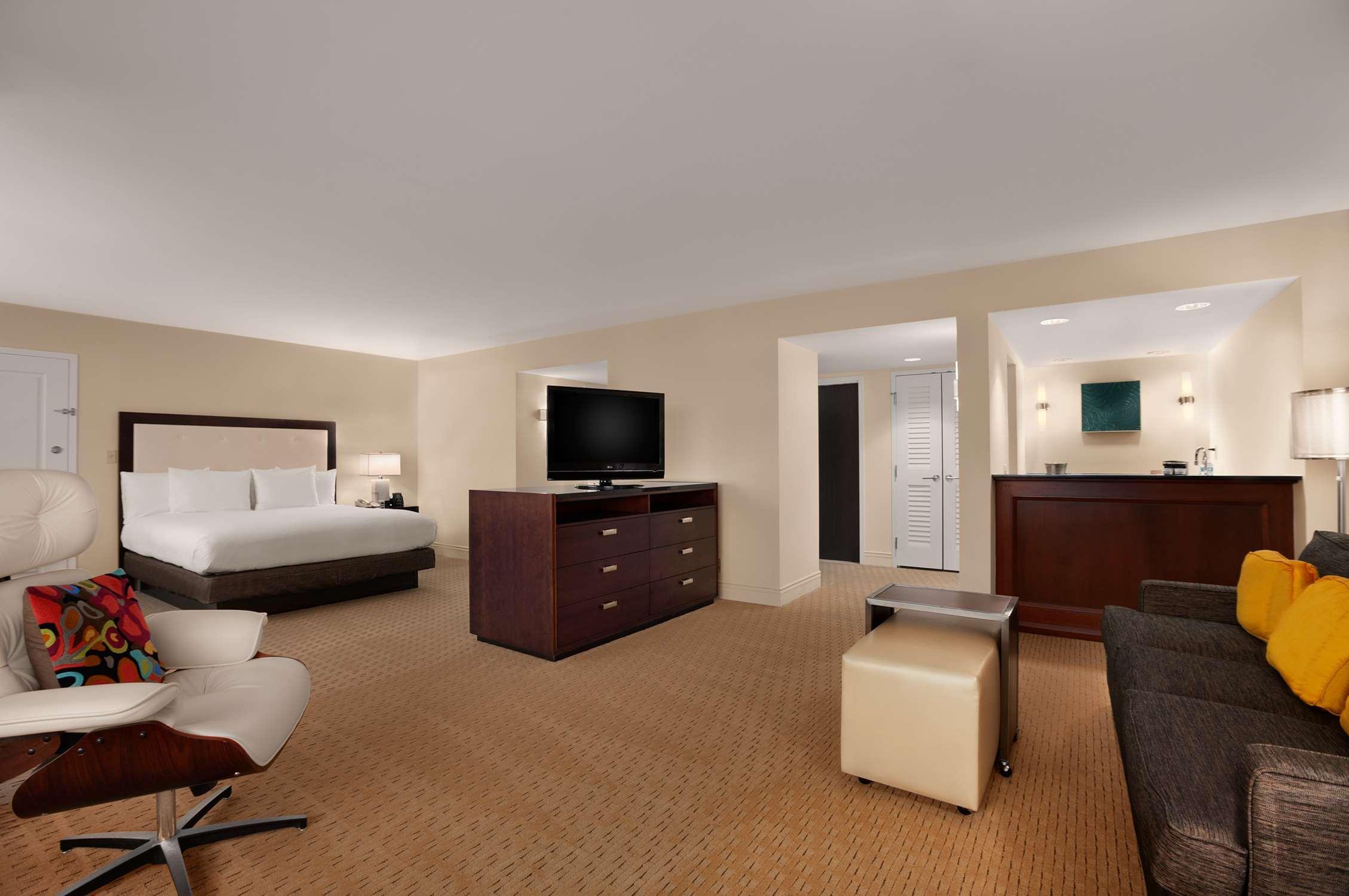 Hilton Miami Airport Blue Lagoon Екстер'єр фото