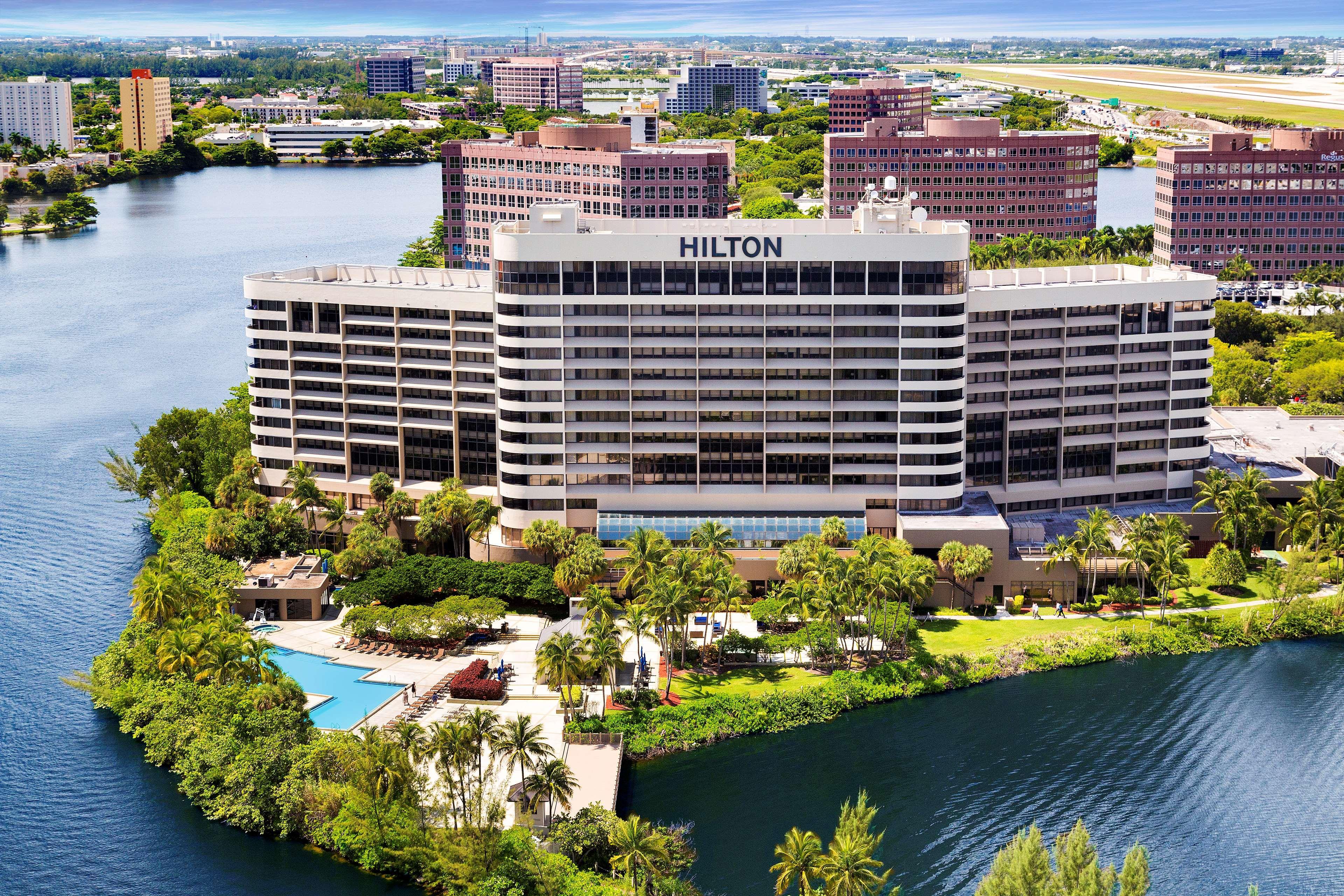 Hilton Miami Airport Blue Lagoon Екстер'єр фото