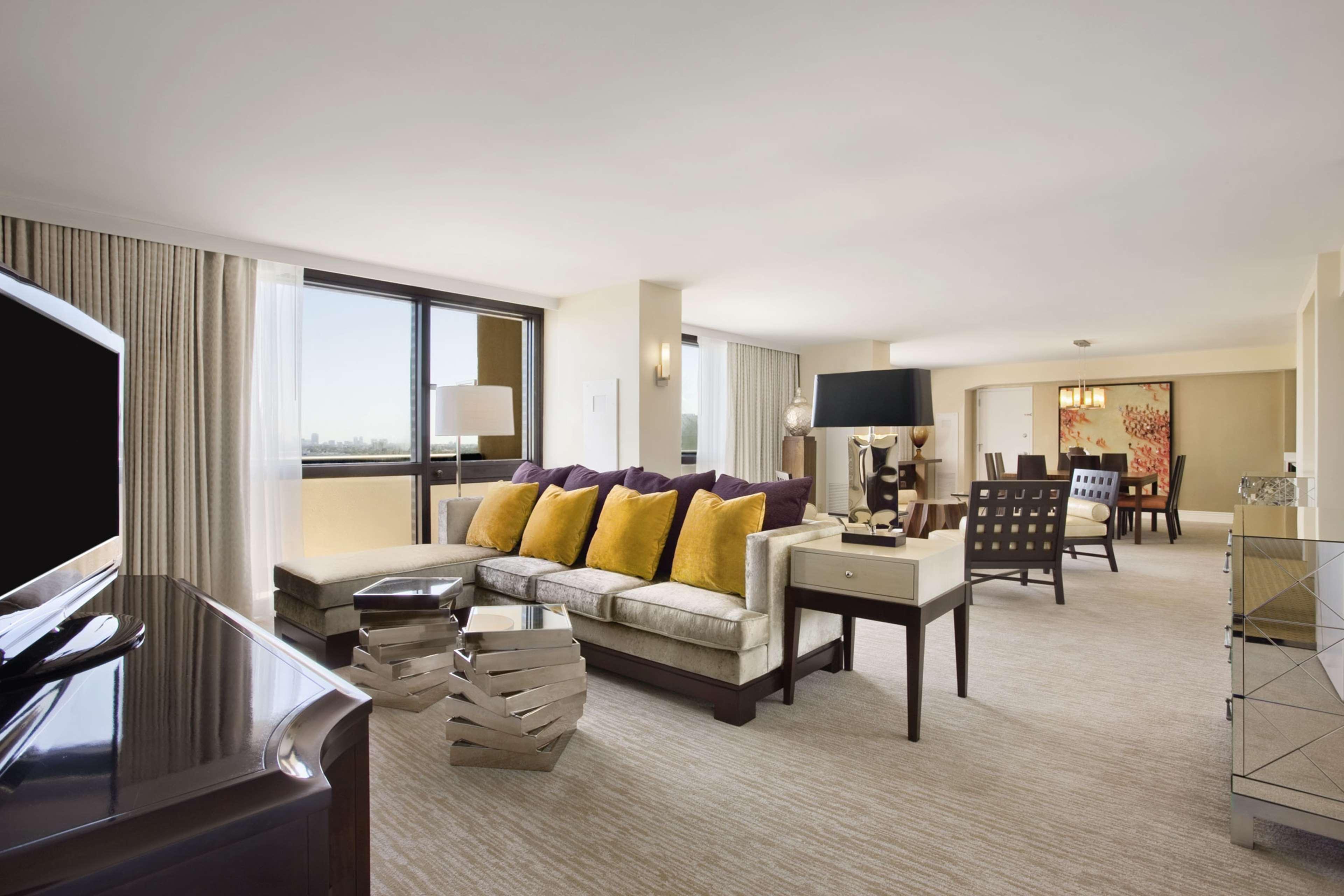 Hilton Miami Airport Blue Lagoon Екстер'єр фото