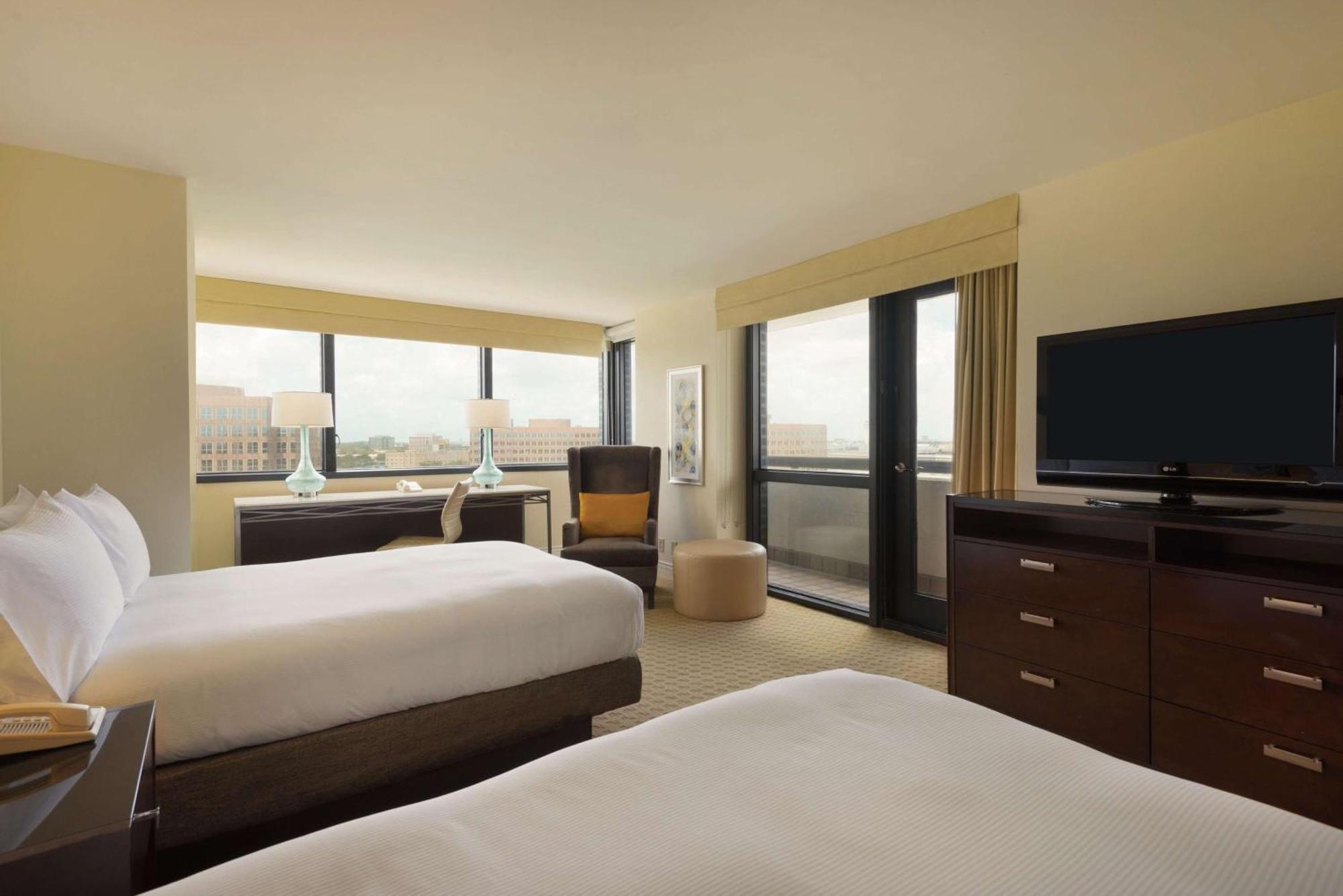Hilton Miami Airport Blue Lagoon Екстер'єр фото