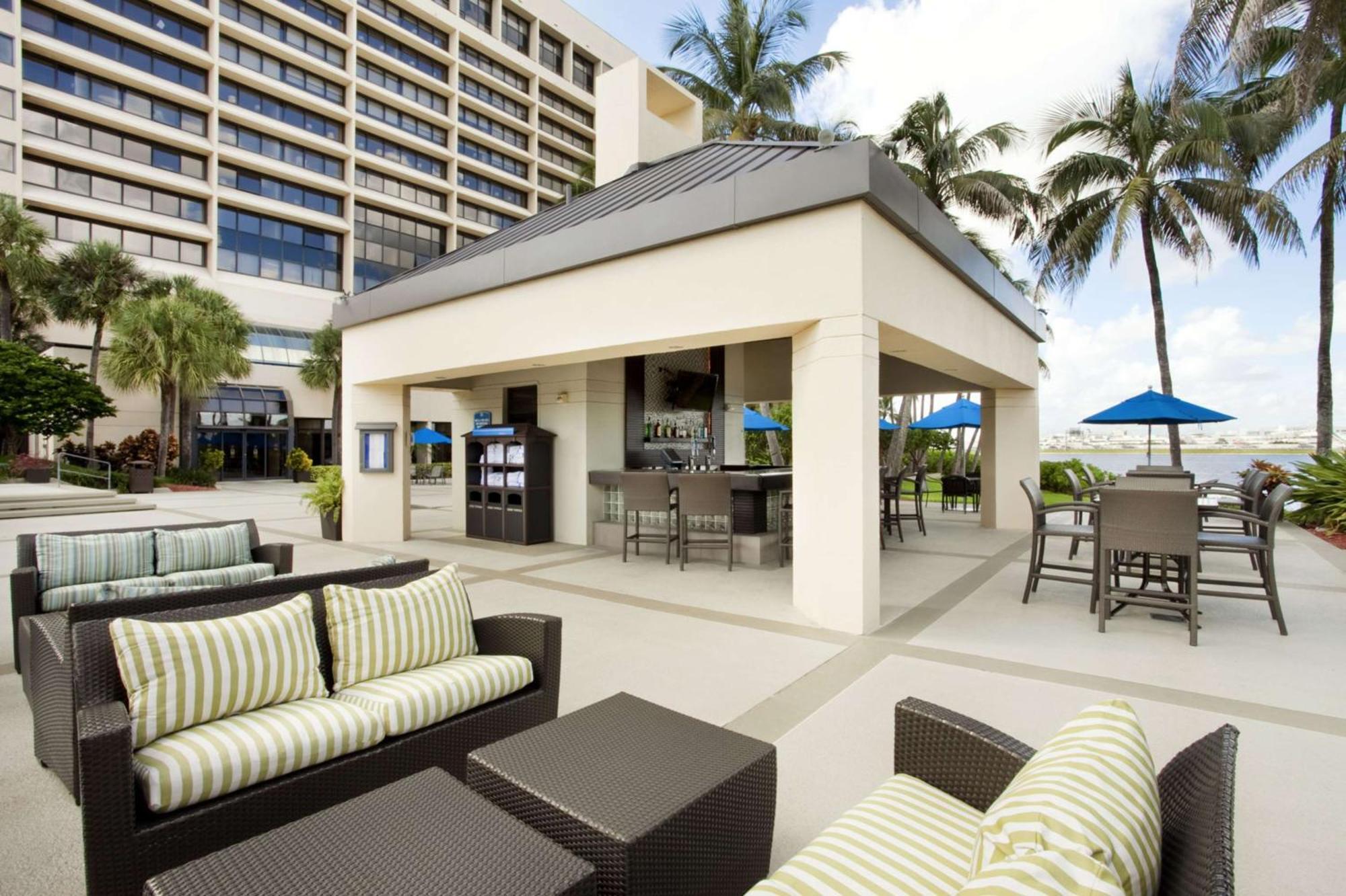 Hilton Miami Airport Blue Lagoon Екстер'єр фото